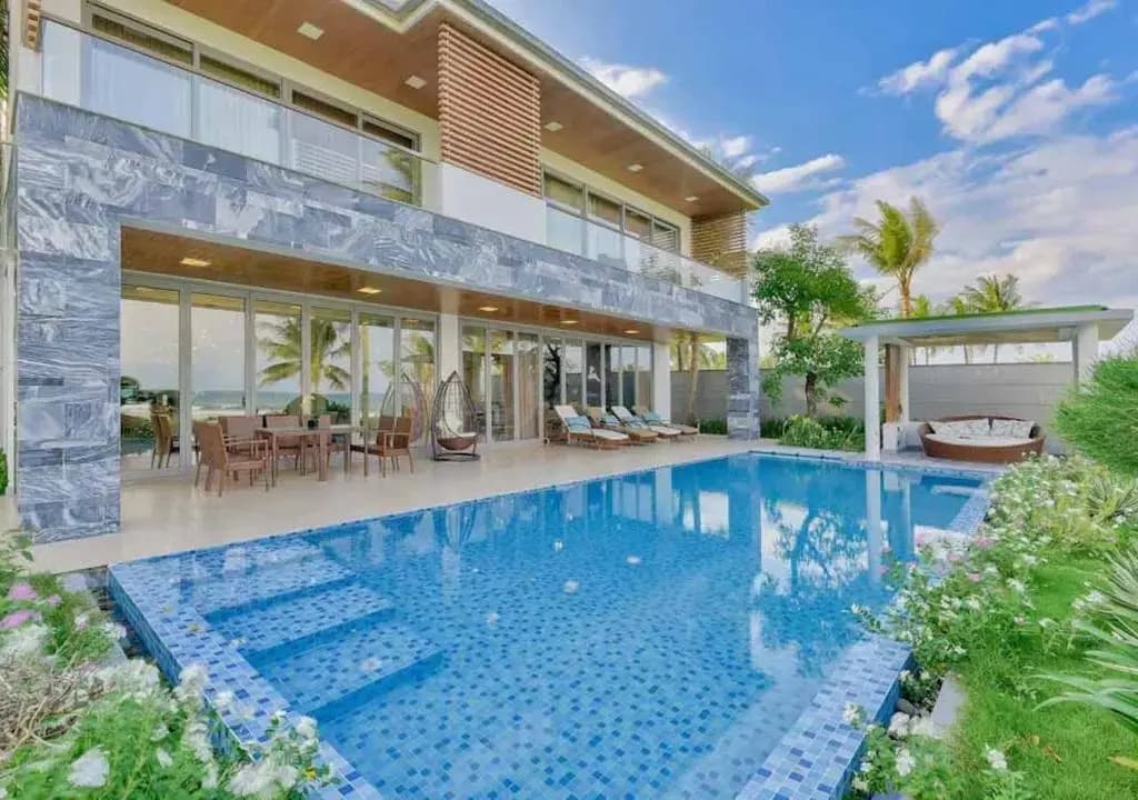 Deluxe Beach Villas by Danatrip - photo 10