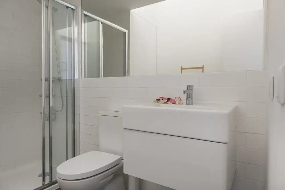 Artistic-White Flat - photo 7