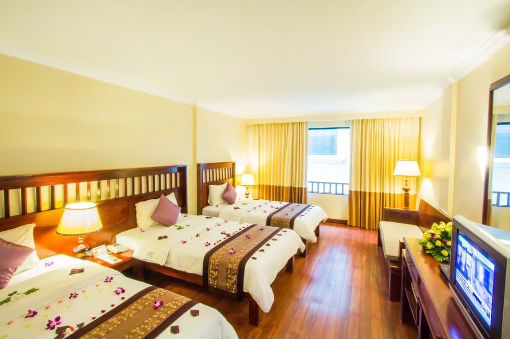 Royal Empire Hotel - photo 45