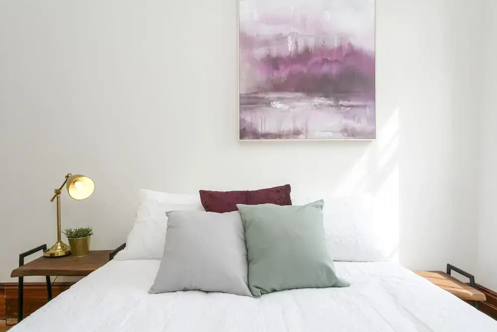 Spacious 3 Bedroom Minutes To CBD - photo 2