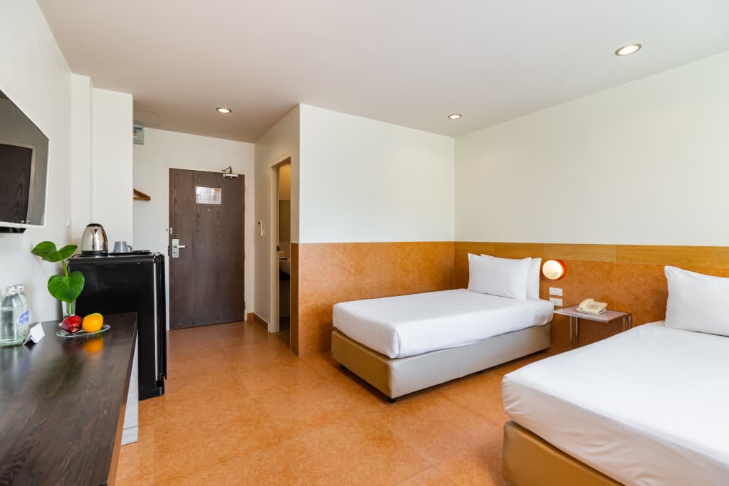Grand Bella Hotel - photo 2