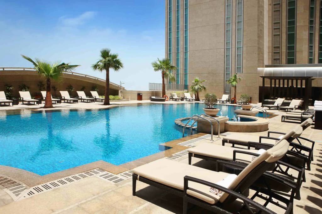 Sofitel Abu Dhabi Corniche Hotel - photo 20