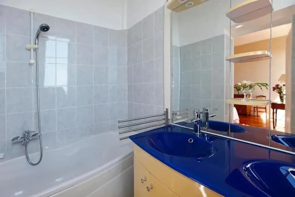 Magnifique appartement d'époque avec Vue Mer 4 personnes avec terrasse Le Port Nice - photo 8