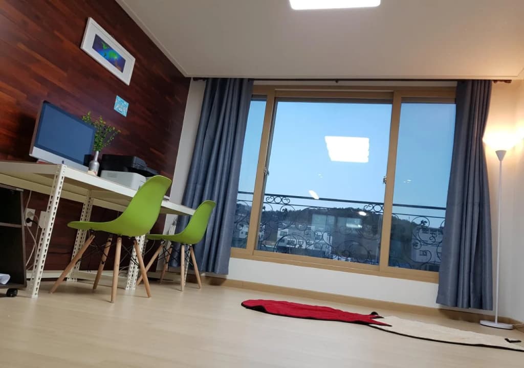 BUZZ Guesthouse - photo 3
