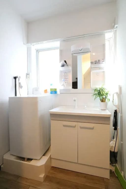 Simon's house Shinjuku - photo 8
