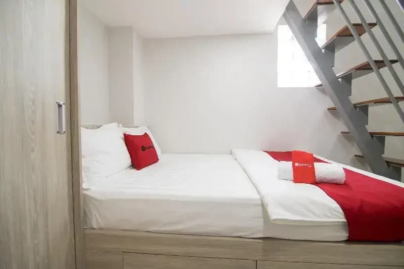 RedDoorz Premium near E-Town 3 - photo 6