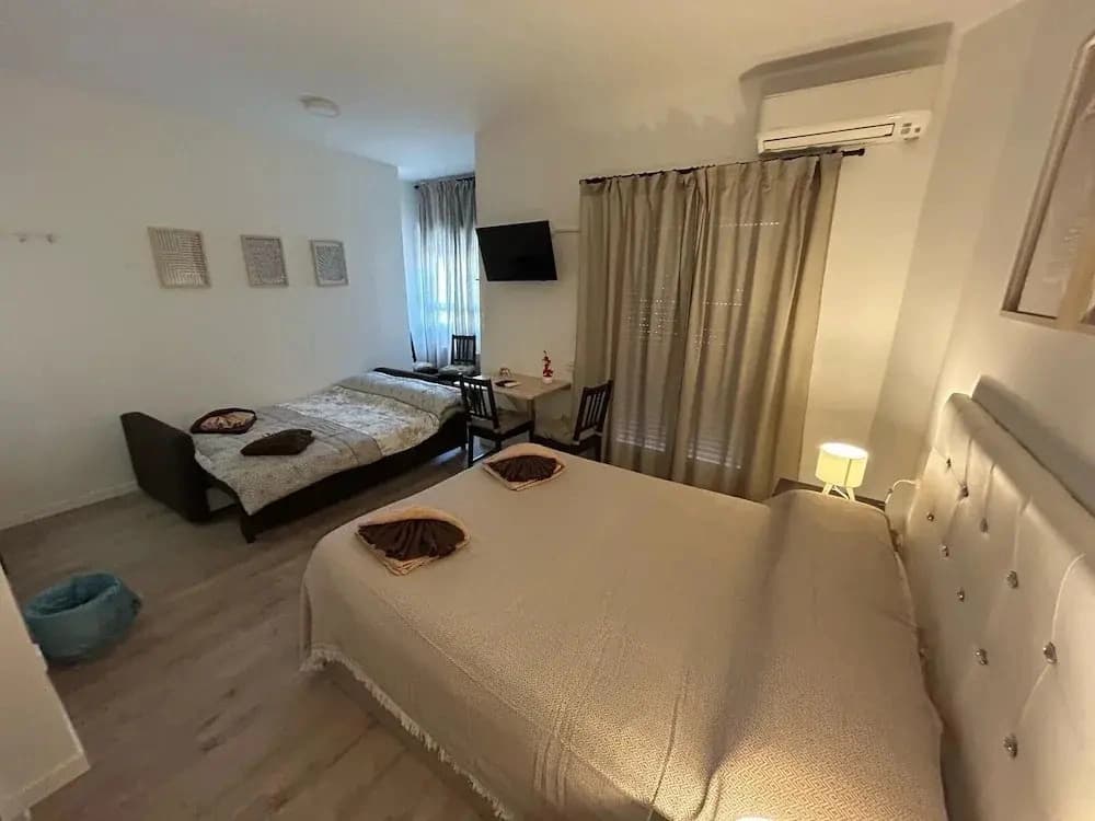 Habitaciones en Embajadores - photo 6