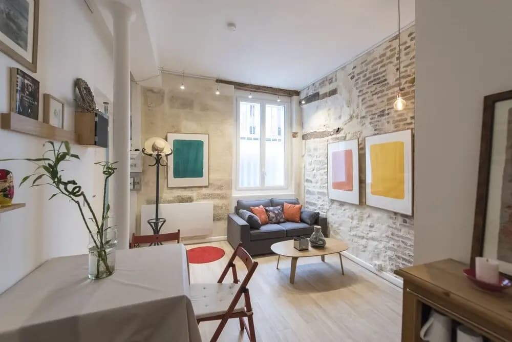 Characterful Bastille Hideaway - photo 9