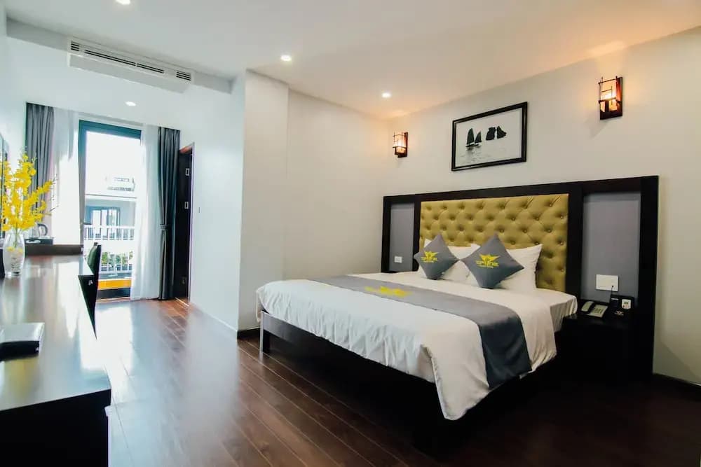 Top One Halong Hotel - photo 5