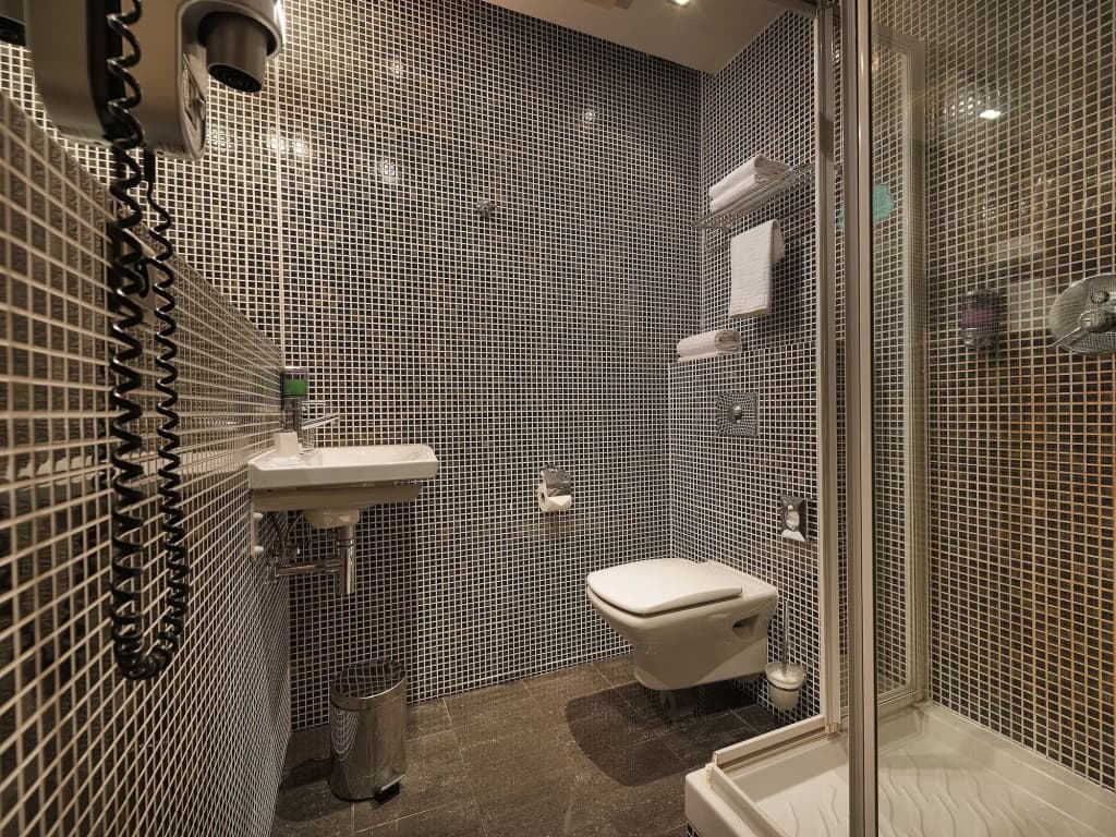 EA Hotel Crystal Palace - photo 8
