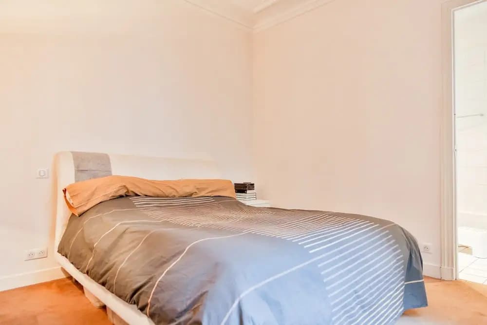 Secret Villiers I Stylish 2 Bed Apt in Villiers - photo 23