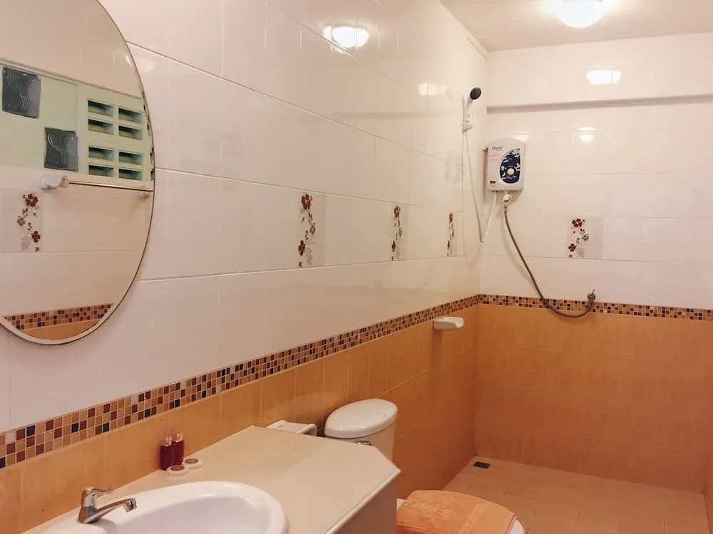 Rawai Guesthouse - photo 8