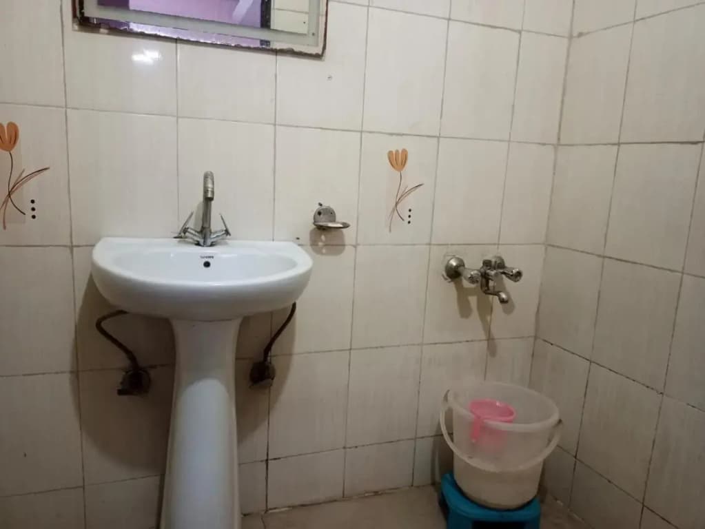 Airport Hotel Parikshit Palace - photo 19
