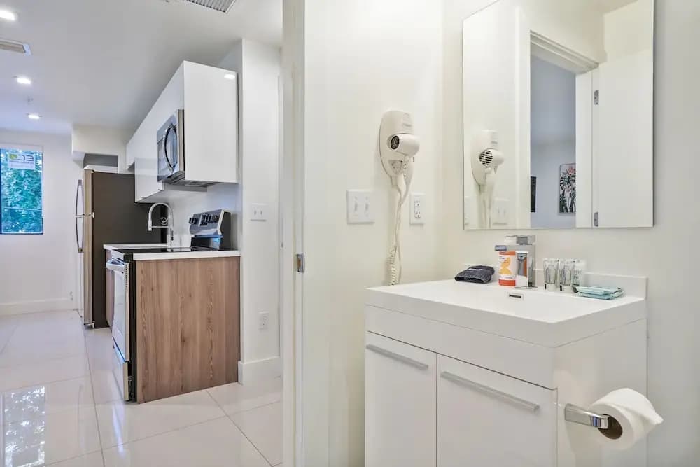 Miami Suite 206 - photo 5
