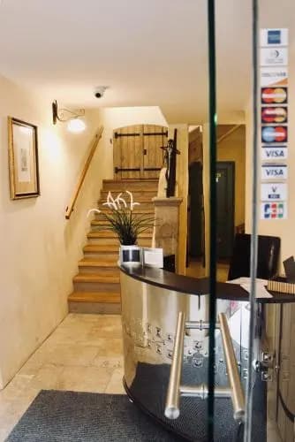Nobles Apartments - photo 2