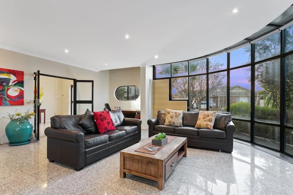 Villa De Marseilles - Melbourne - photo 3