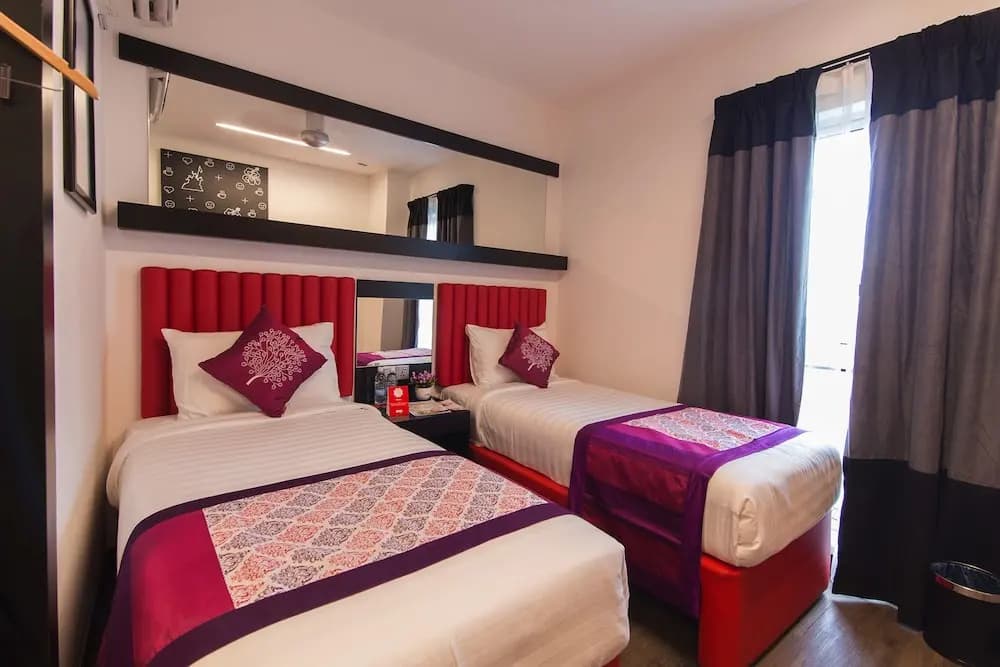 OYO 306 Tune Hotel - photo 3