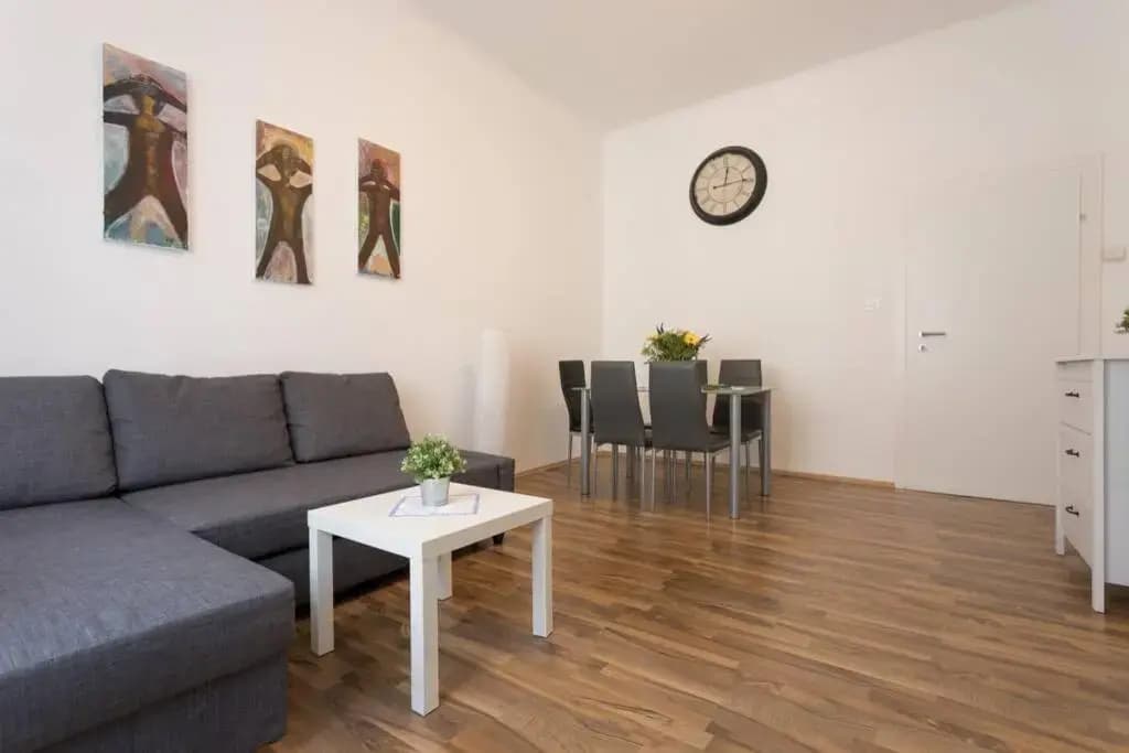 16 C&J's apartment - photo 9