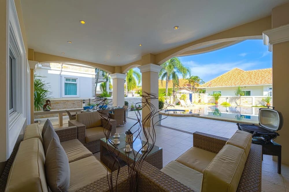 Luxurious 5-Bed Private Pool Villa - PV5 - photo 2
