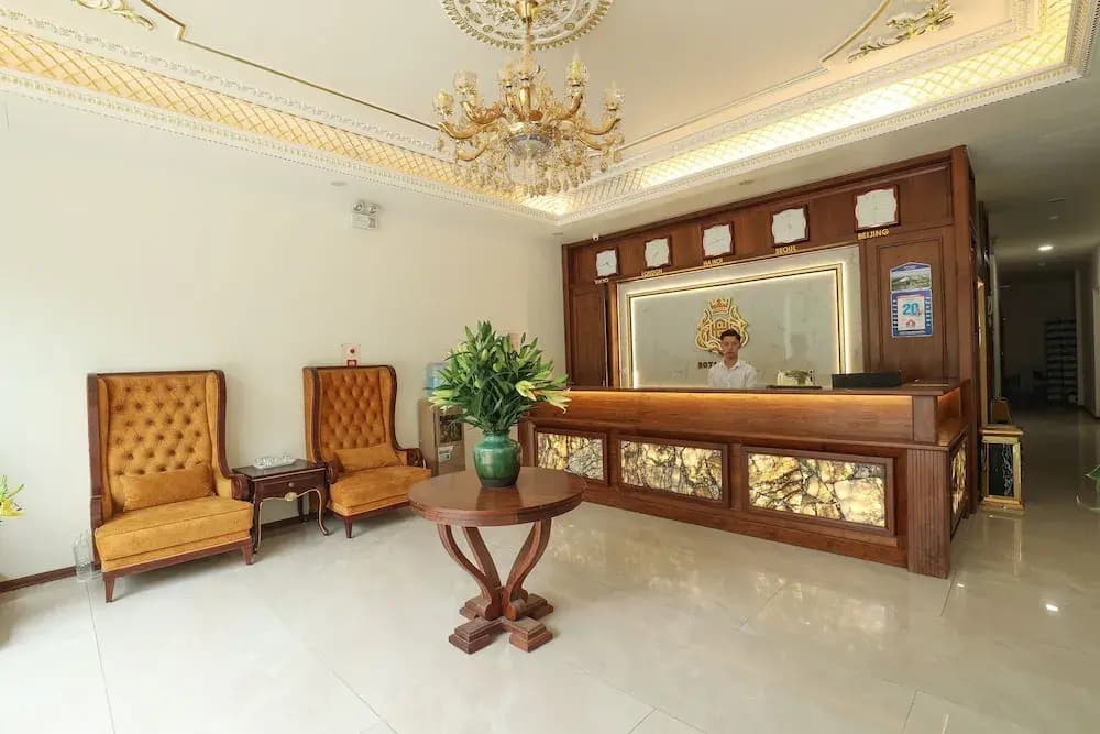 Royal Văn Phú Hotel - photo 1