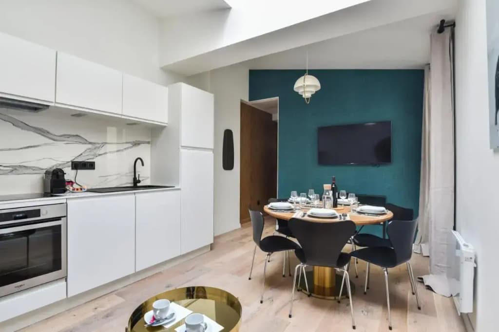 141-Suite Klein, townhouse style APT, Marais, Paris - photo 12