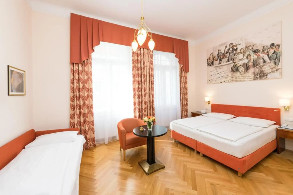 Hotel Johann Strauss - photo 6