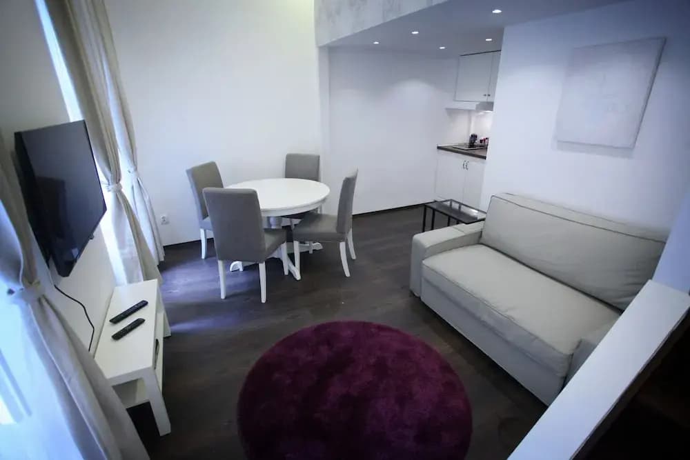 Dfive Apartments - Chain Bridge - photo 2