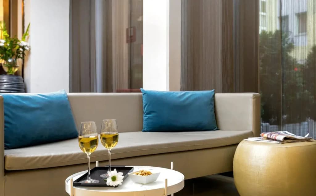 Leonardo Hotel Budapest - photo 13