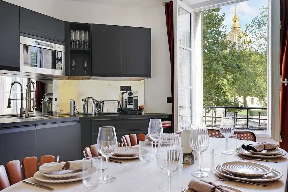 Chic 2BR Retreat for 4P- Heart of Invalides - photo 8