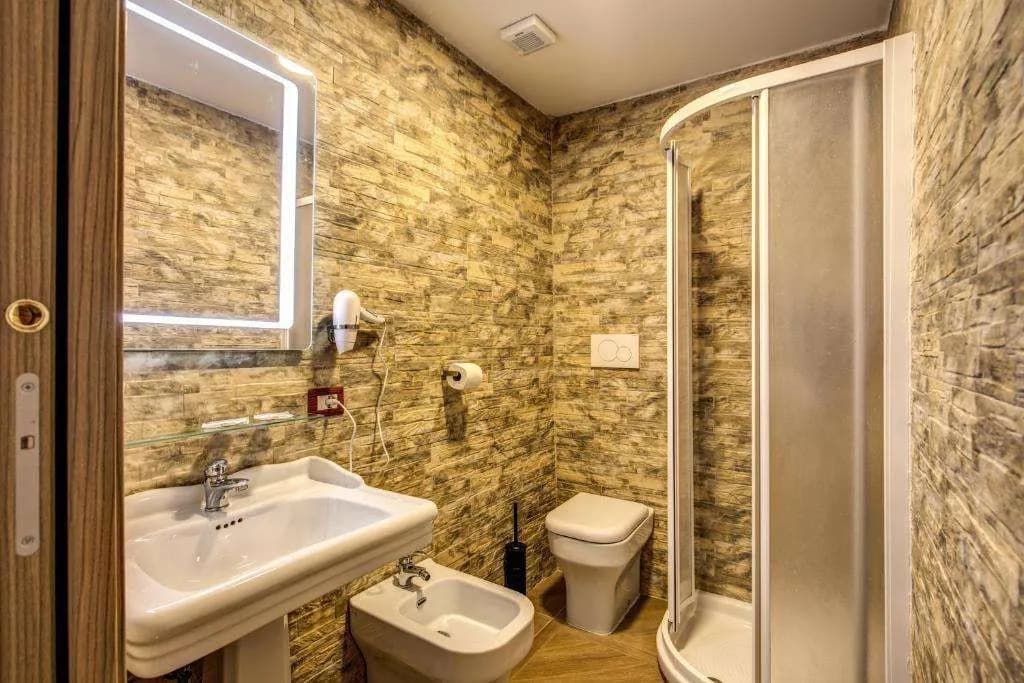 Amici Guesthouse - photo 7