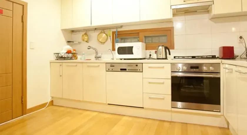 Time Guesthouse - photo 5