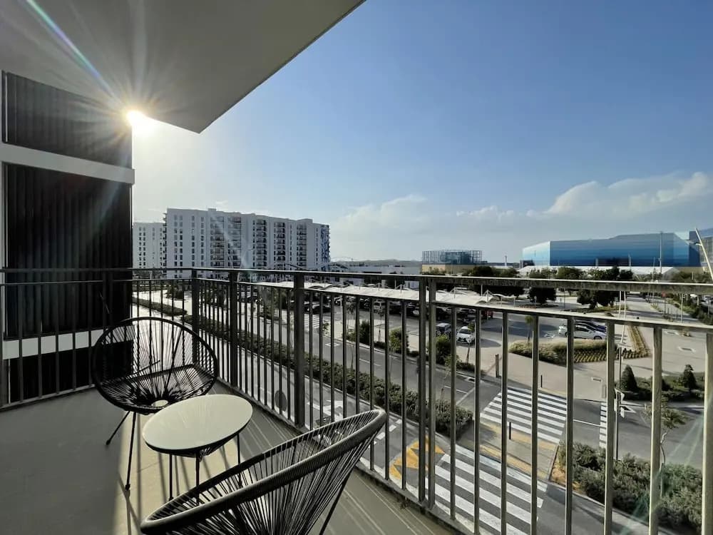 Exquisite Apt on Yas Island cls to ALL Attractions - photo 13