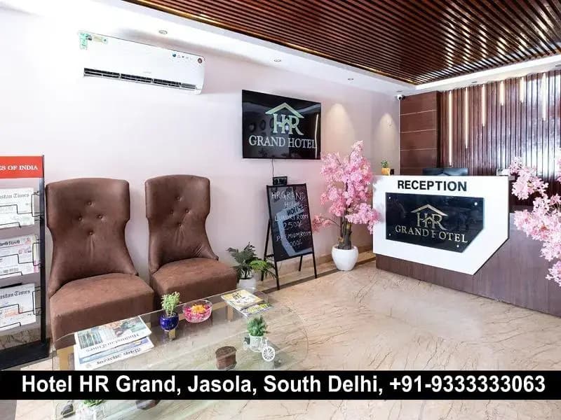 HR Grand Hotel - photo 17