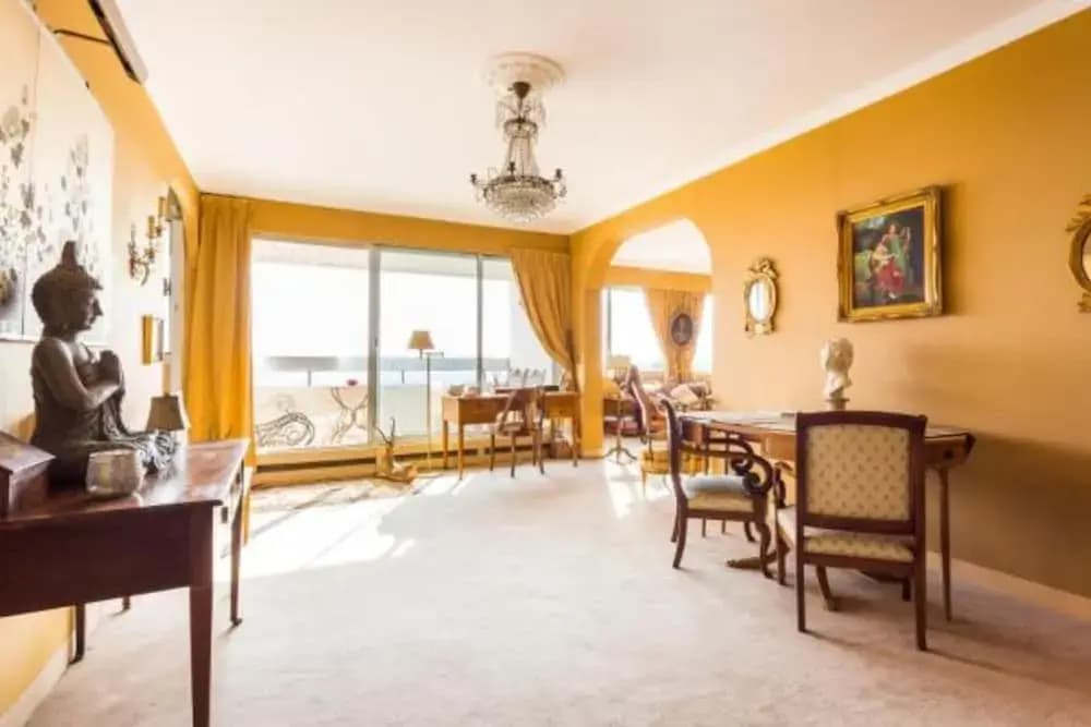 Luxurious Apartment With its Magnificent View - photo 9