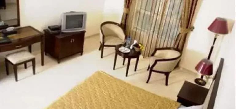 Ayana Golden Coast Hotel - photo 6