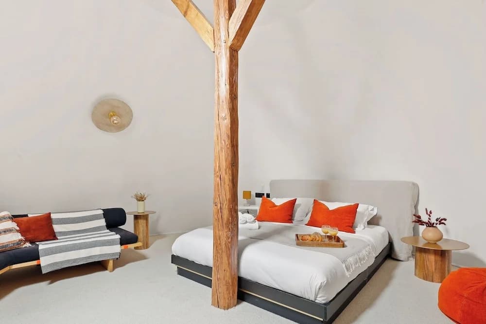 Stylish 1BR Parc Monceau Retreat - photo 2