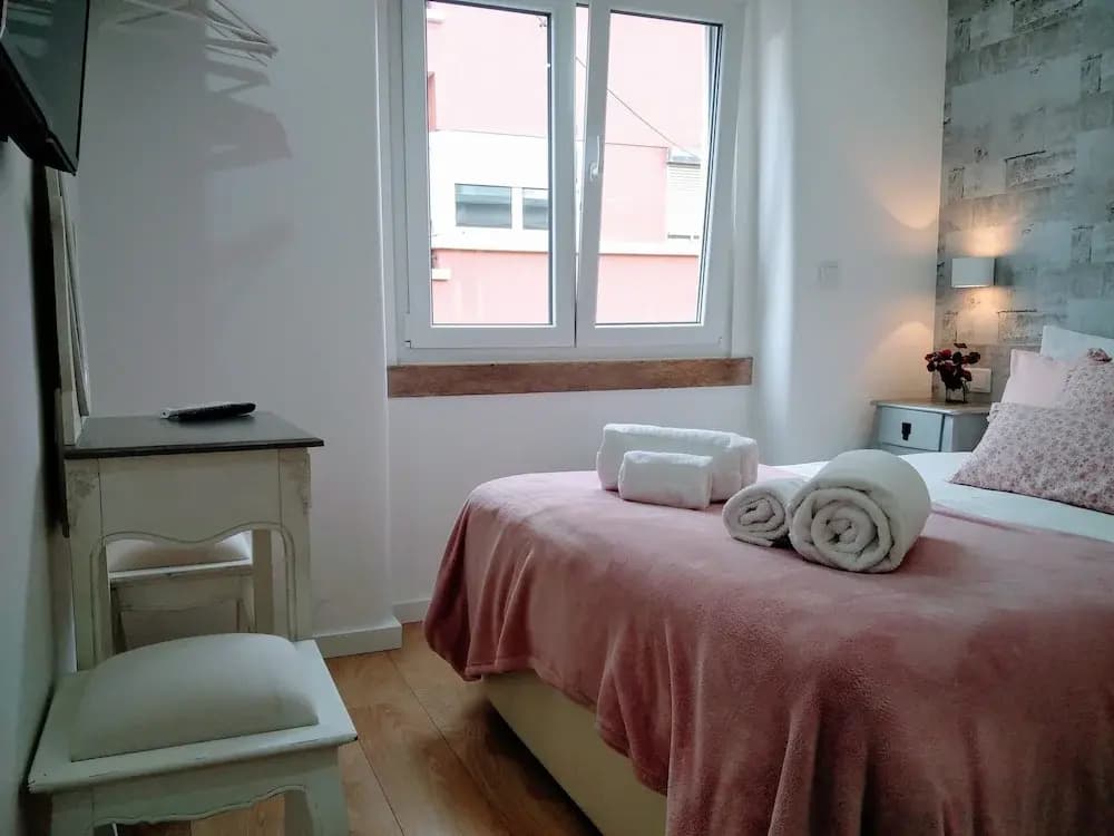 Lisbon Terrace Suites Apartment for Large Groups with Amazing Terrace - photo 15