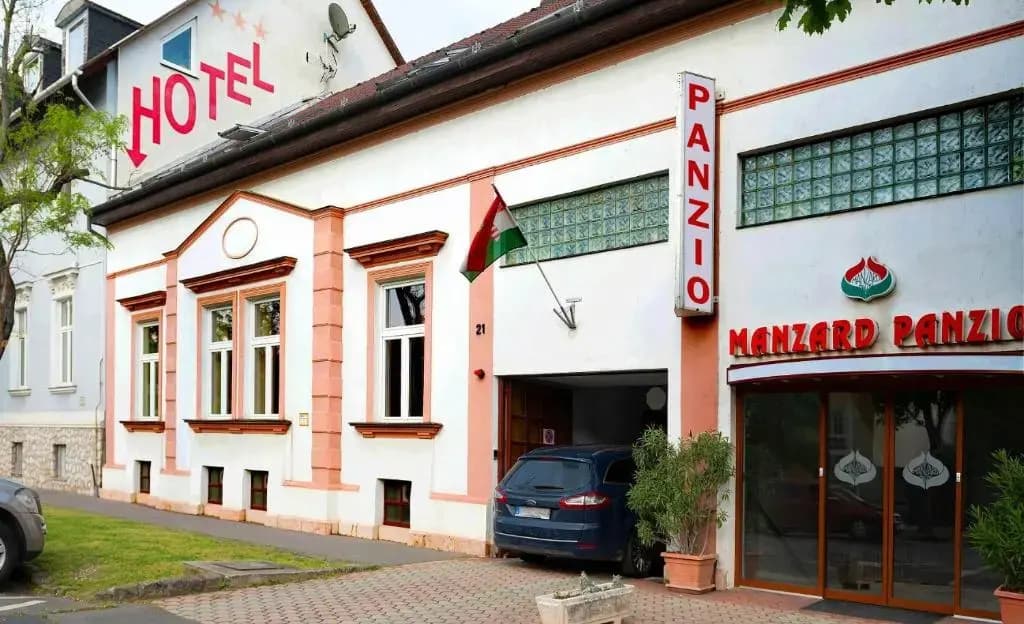 Manzard Panzio - main photo