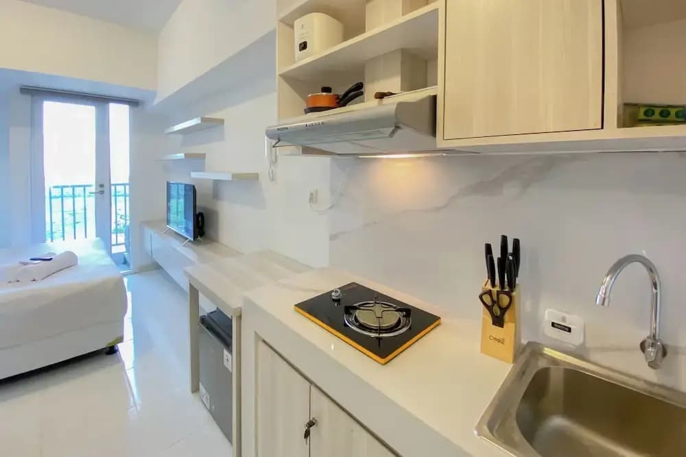Cozy And Well Furnished Studio Tokyo Riverside Pik 2 Apartment - photo 13