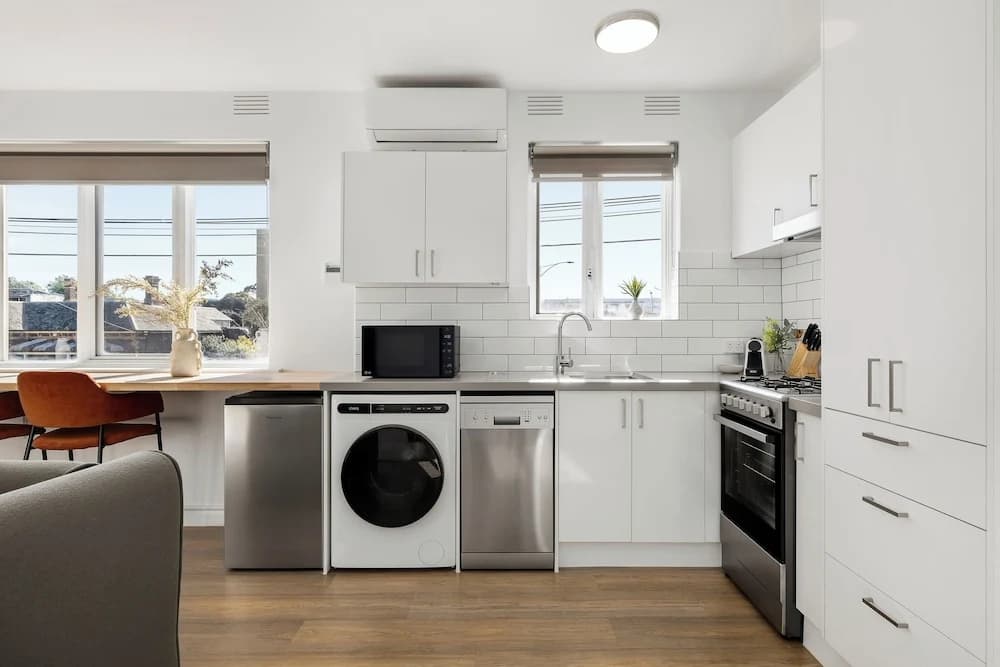 Windsor Apartments by Urban Rest - photo 5