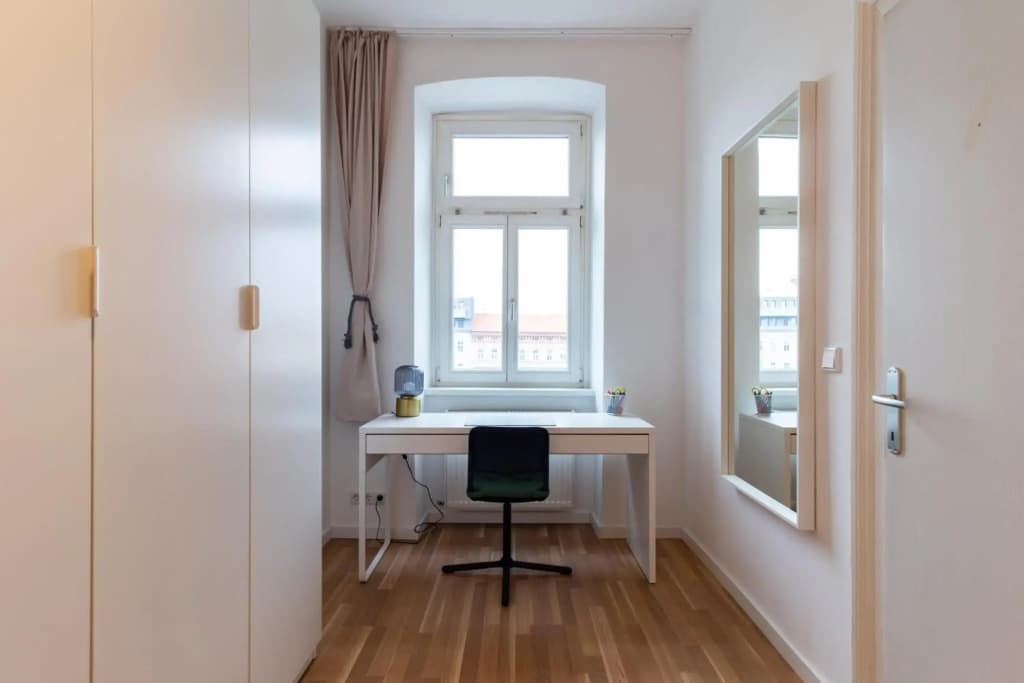 Central Apartment - photo 4