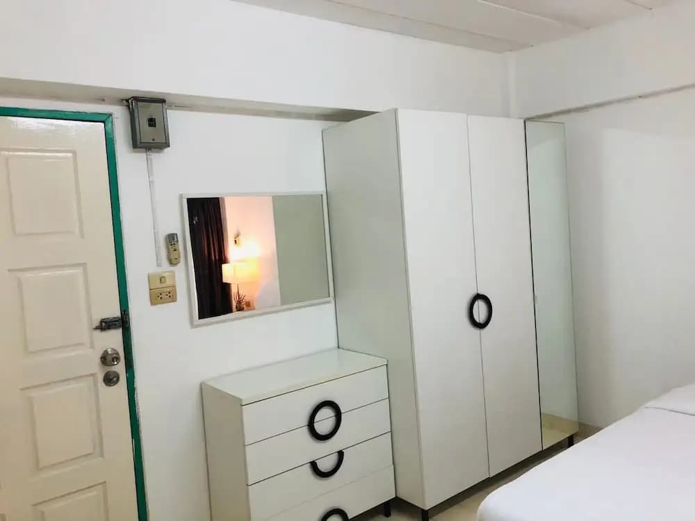 I-Inn Hotel - photo 6
