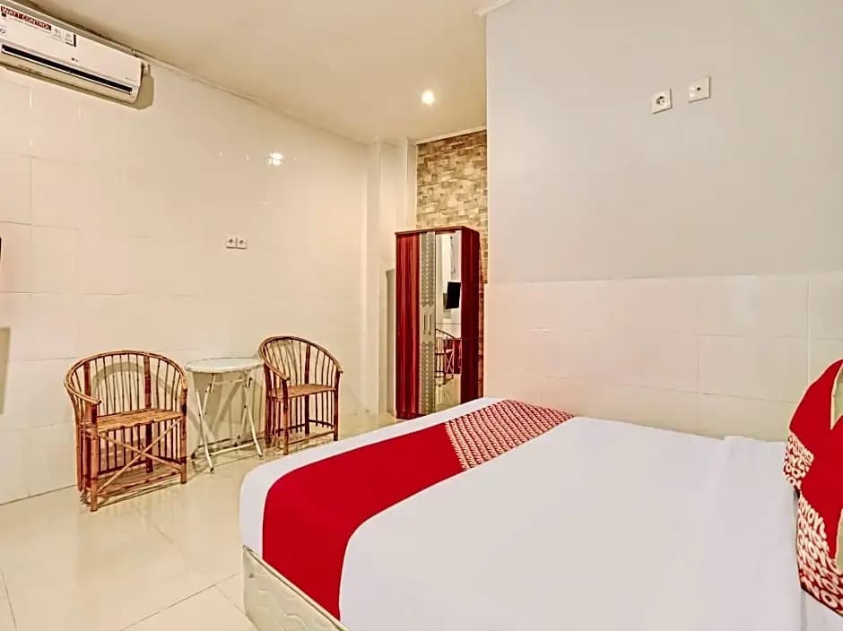 OYO 90155 Landuh Merta Residence - photo 4