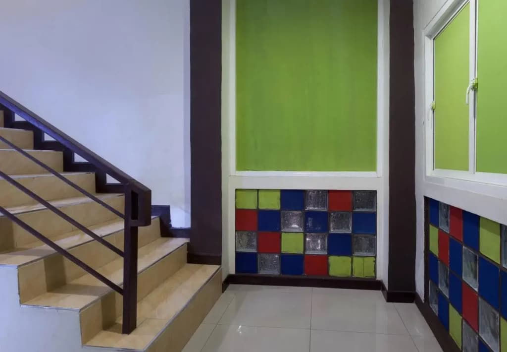 The Banana Leaf Hotel - photo 9