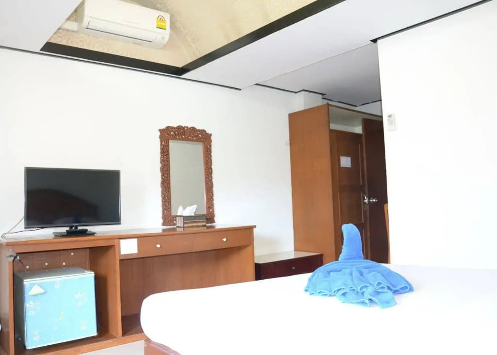 At Bangkok Hotel - photo 7