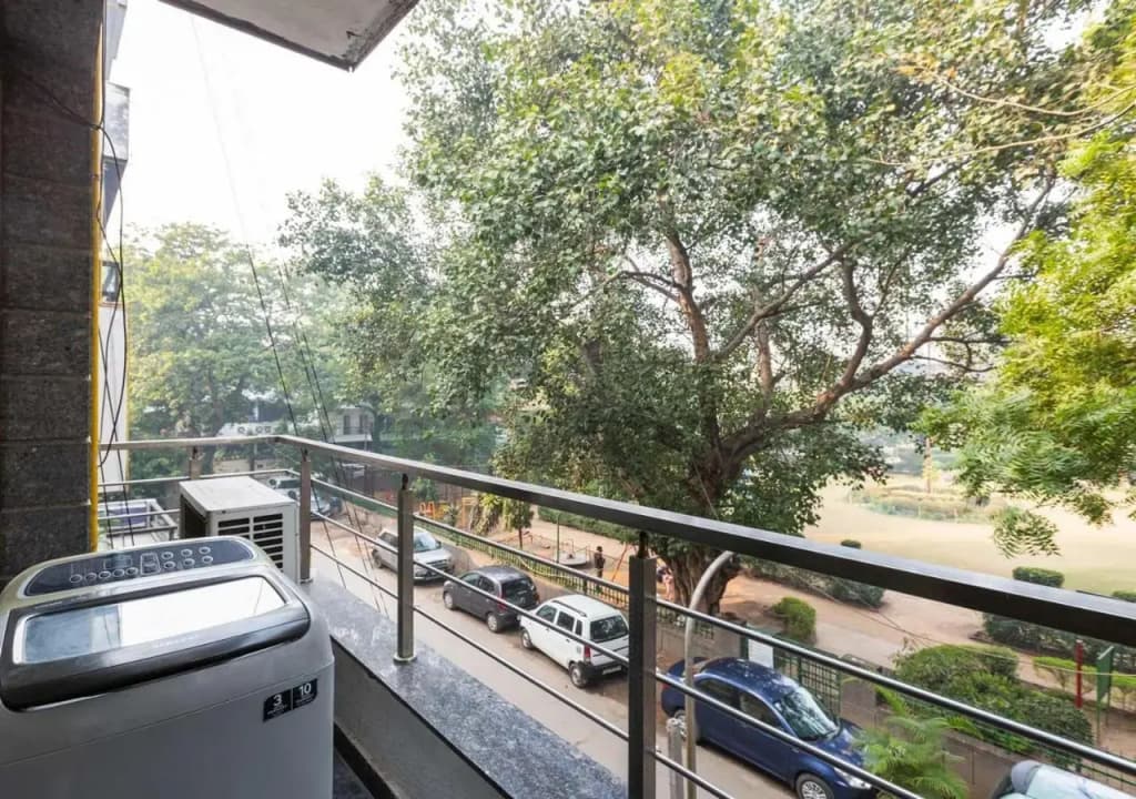 Bluo Park Facing 3Bhk - Balcony, Lift, Parking - photo 4