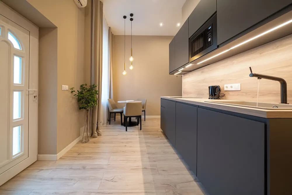 Károly Boutique Suites, Best Location by BQA - photo 11