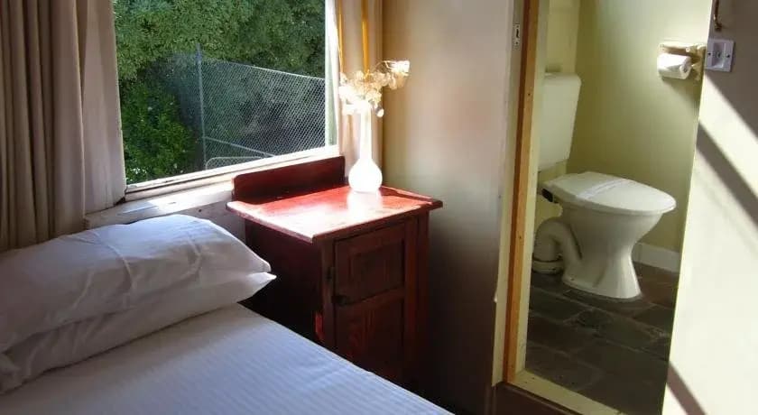 The Cecil Guesthouse - photo 22