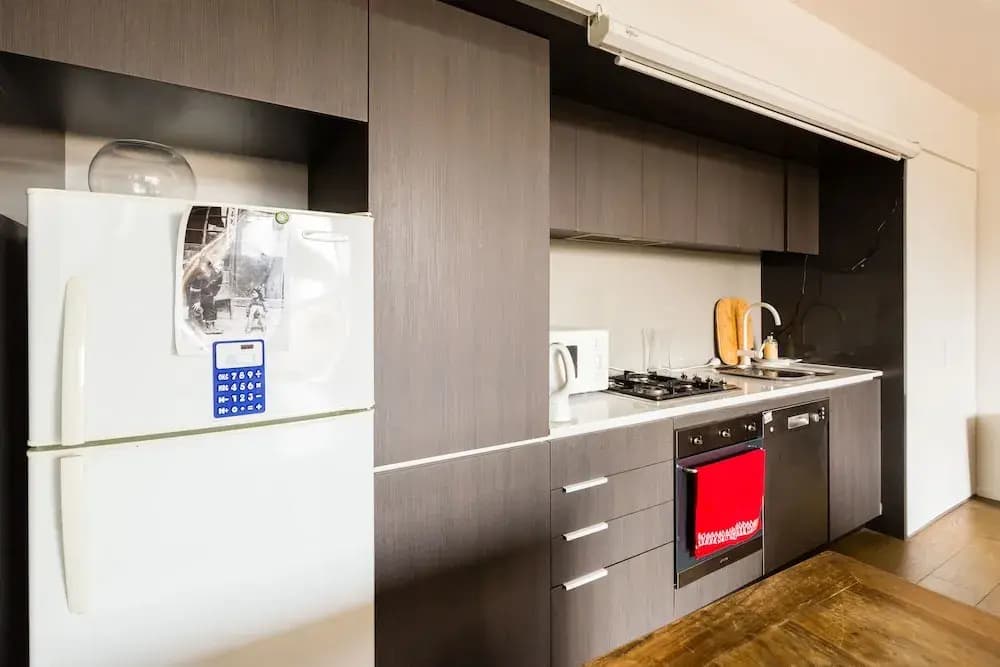 TALIA, 1BDR Carlton Apartment - photo 1