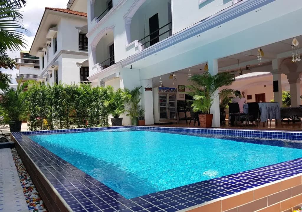 Smileys Guesthouse - photo 10